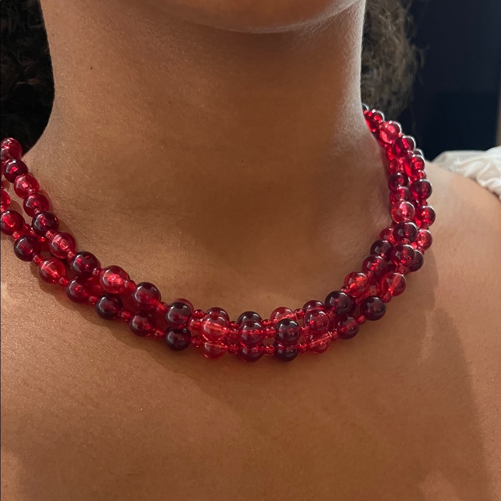 Elegant Vintage Red Beaded Necklace